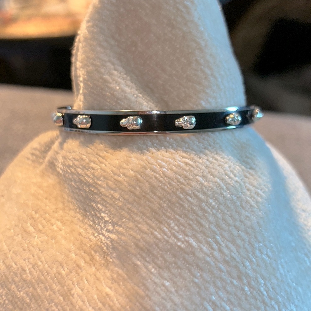 ALEXANDER MQUEEN SKULL BRACELET❤️ missing one skull 💀